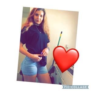 Meet your Posher, Katelyn